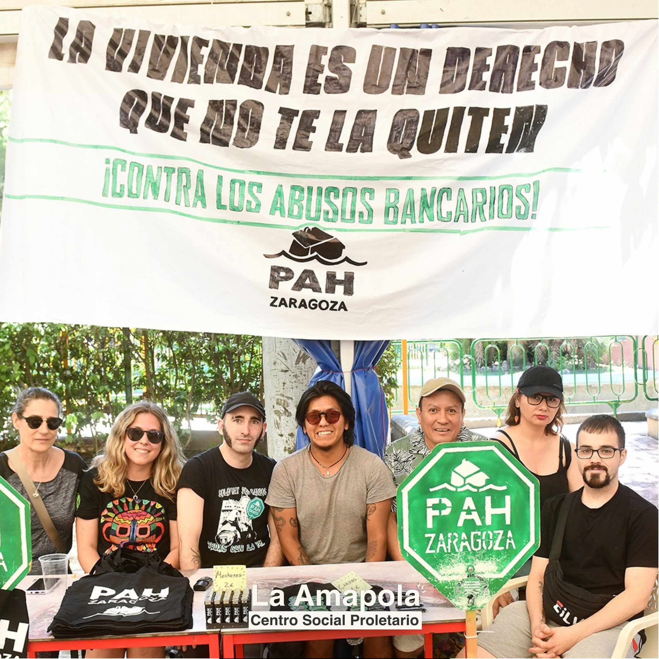 Puesto de la PAH de Zaragoza.