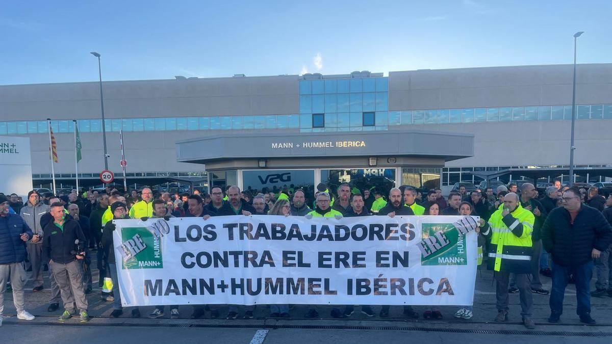 Concentración de los trabajadores de Mann+Hummel en la fábrica